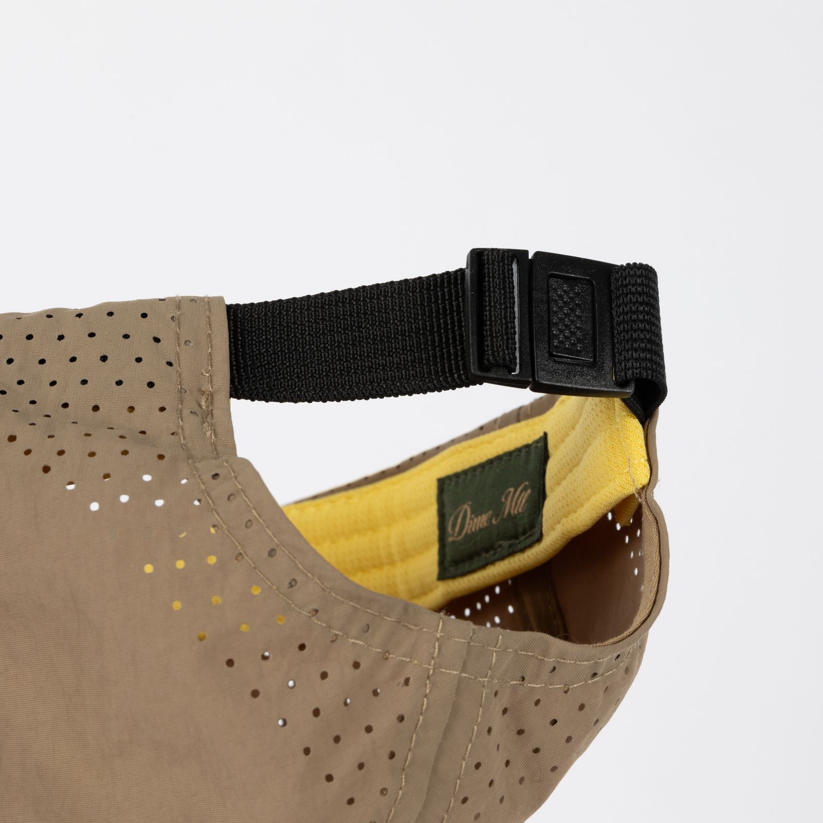【残りわずか】Cursive Tech Cap