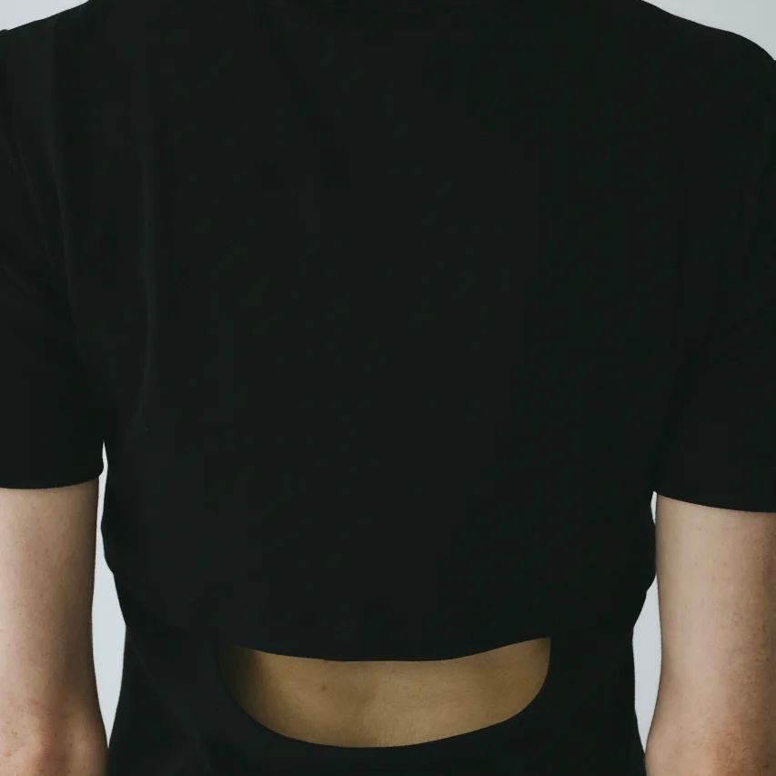 【残り一点】Back Open Cut Tops