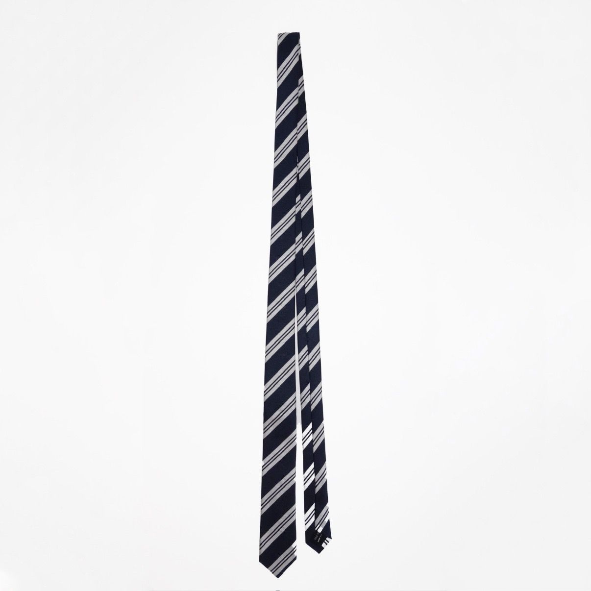 【残りわずか】Striped Silk Tie(NAVY)