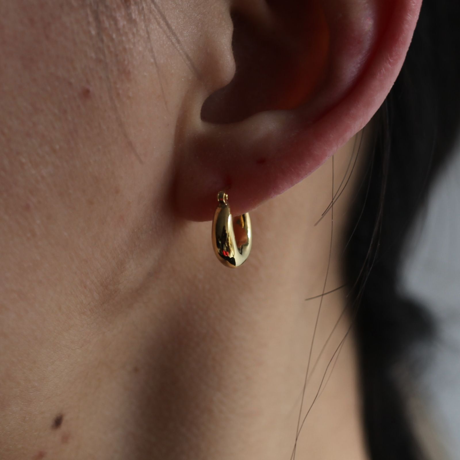 【残りわずか】Minimal Hoop Earrings(両耳用）