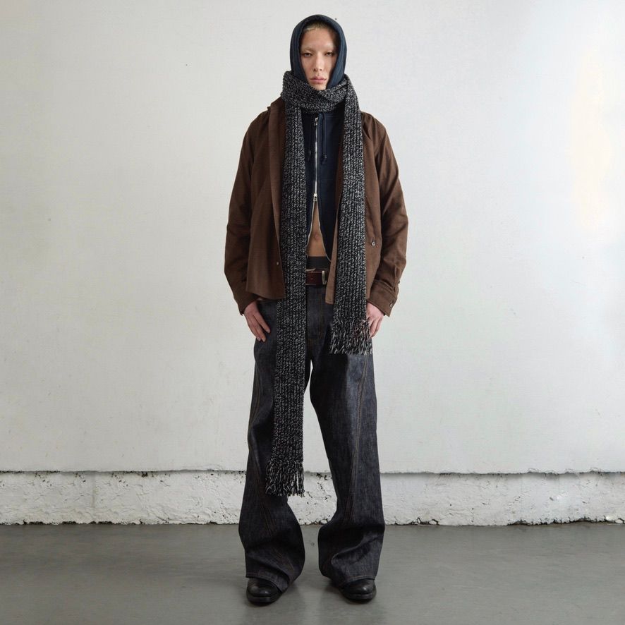 【残りわずか】Narrow Extra Long Muffler