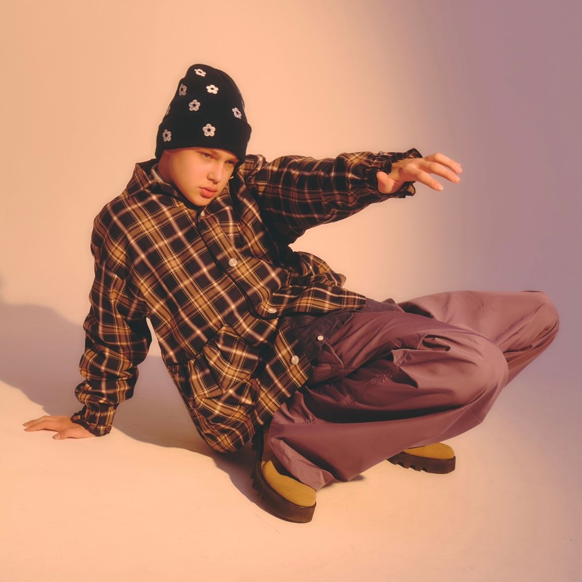 【残りわずか】Flower Embroidery Beanie