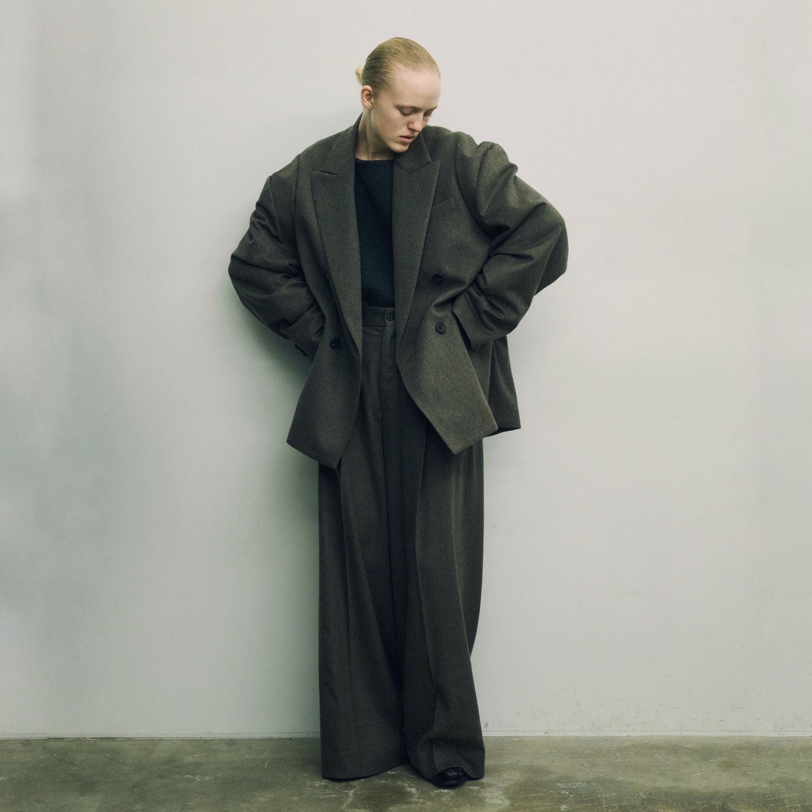 【残り一点】Wool Doeskin Extra Wide Trousers