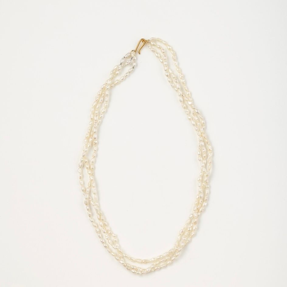 【お取り寄せ注文可能】Triple Baby Pearl Necklace