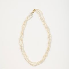 【お取り寄せ注文可能】Triple Baby Pearl Necklace