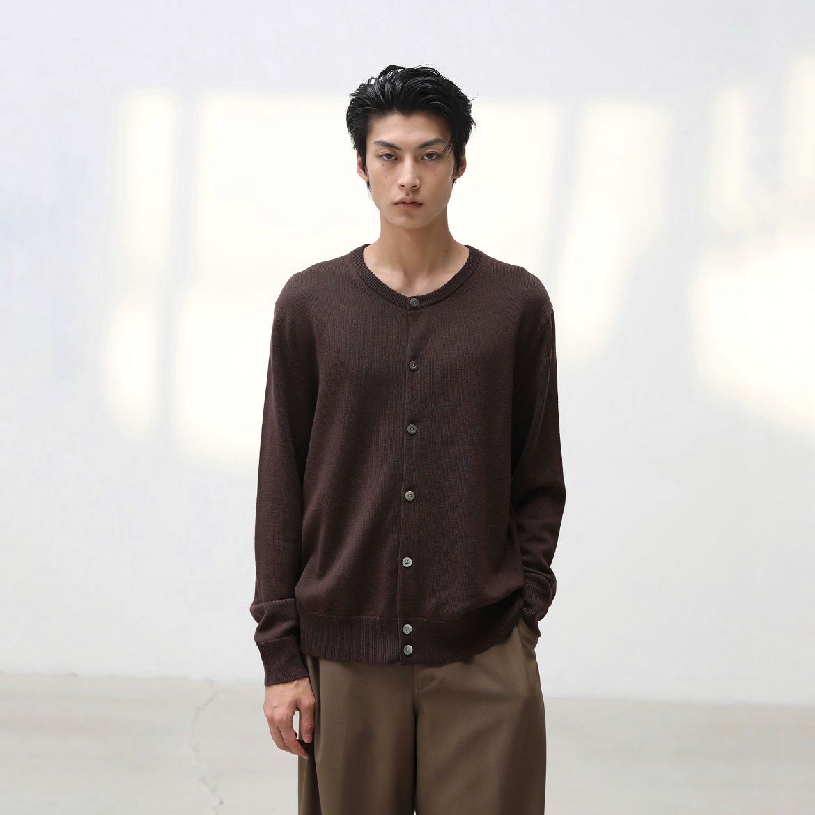 【残り一点】Solid Round Neck Cardigan