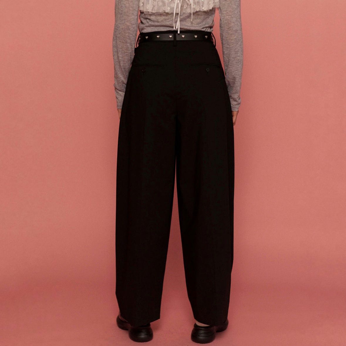 【残り一点】Two Tuck Curve Wide Tapered Pants