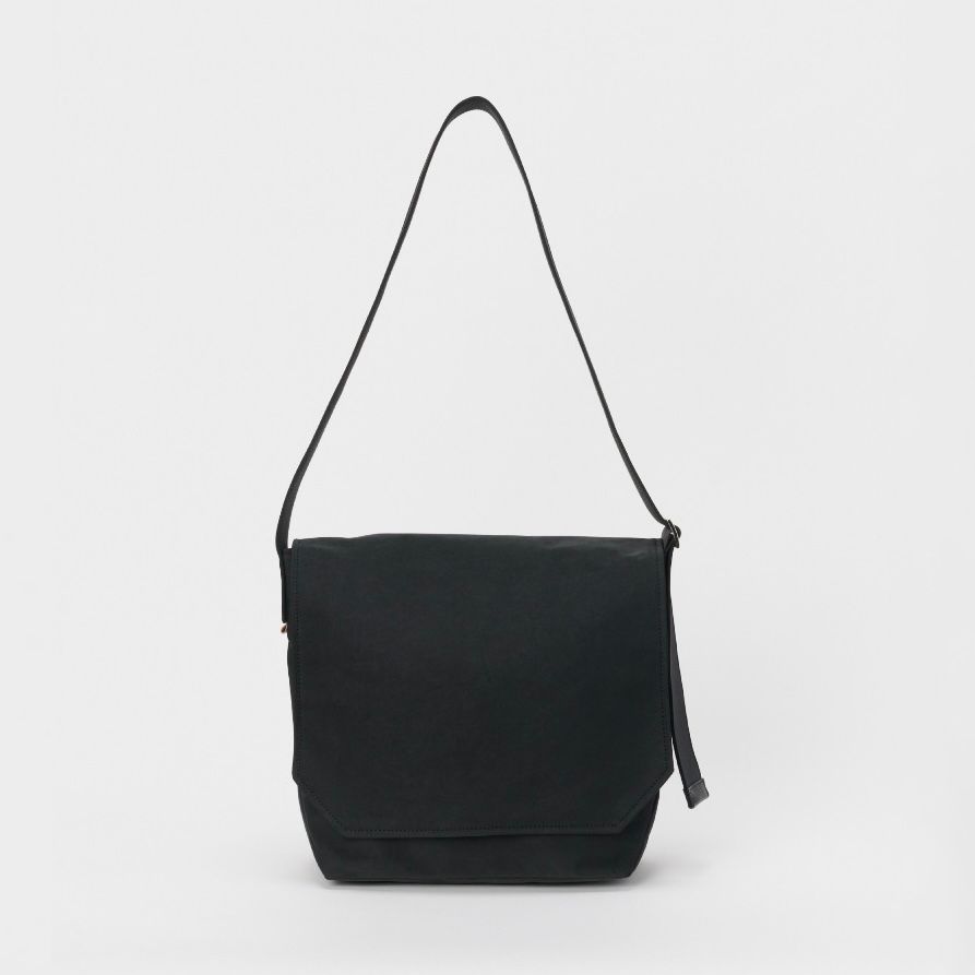 【再販売通知受付可能】Flap Shoulder Small(BLACK)