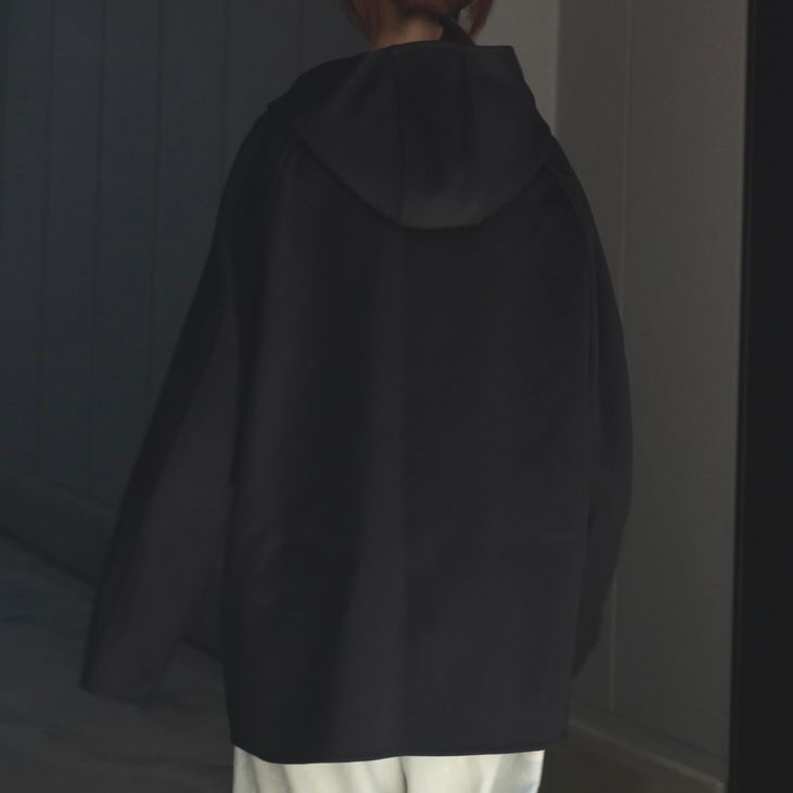 【残りわずか】Reversible Hooded Half Coat