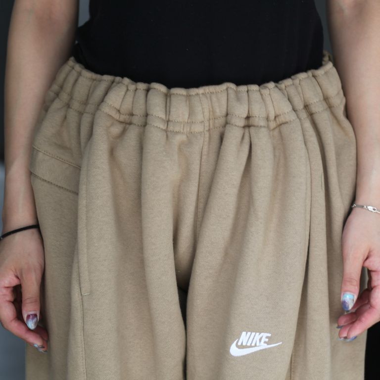 BLESS - 【残り一点】Over Jogging Corduroy(S) | ACRMTSM ONLINE STORE
