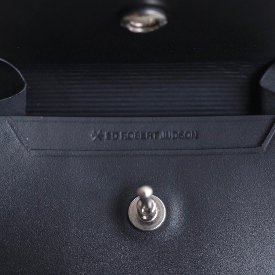 【残り一点】Switch Coin & Card Case(ALT_COW)