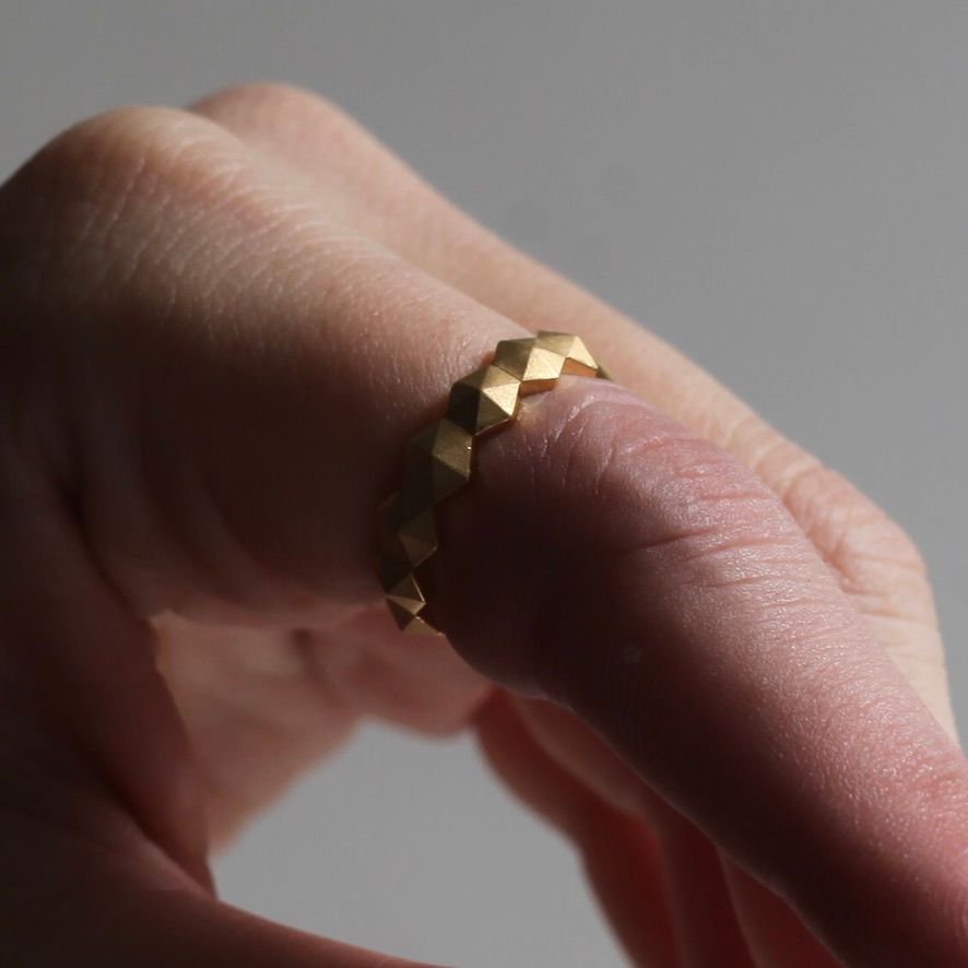 GARNI - 【お取り寄せ注文可能】Honeycomb Studs Ring S(GOLD