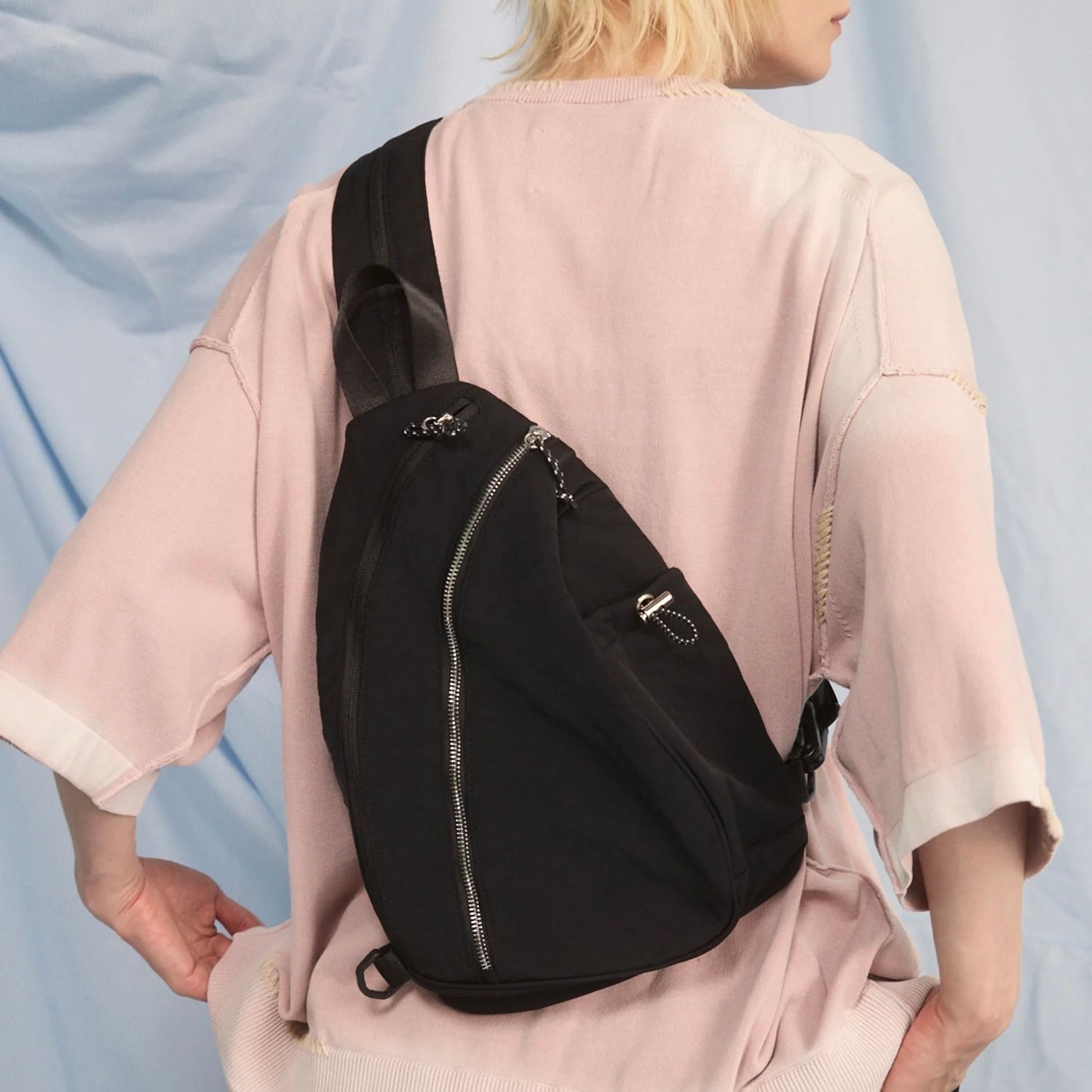 【残り一点】Nylon Sling Mini Bag