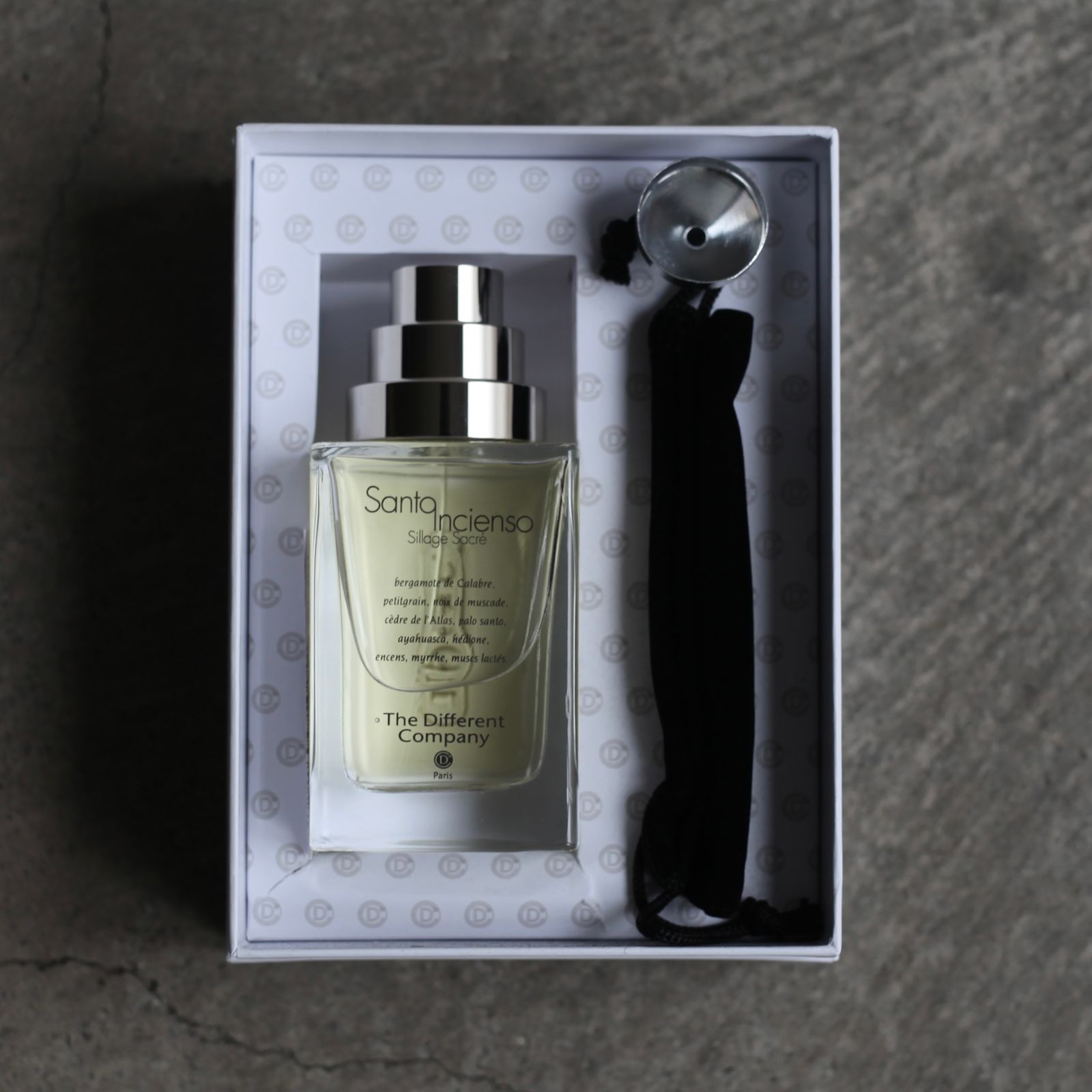 The Different Company - 【残りわずか】Eau De Parfum 100ml(SANTO INCIENSO EXTRAIT)  | ACRMTSM ONLINE STORE