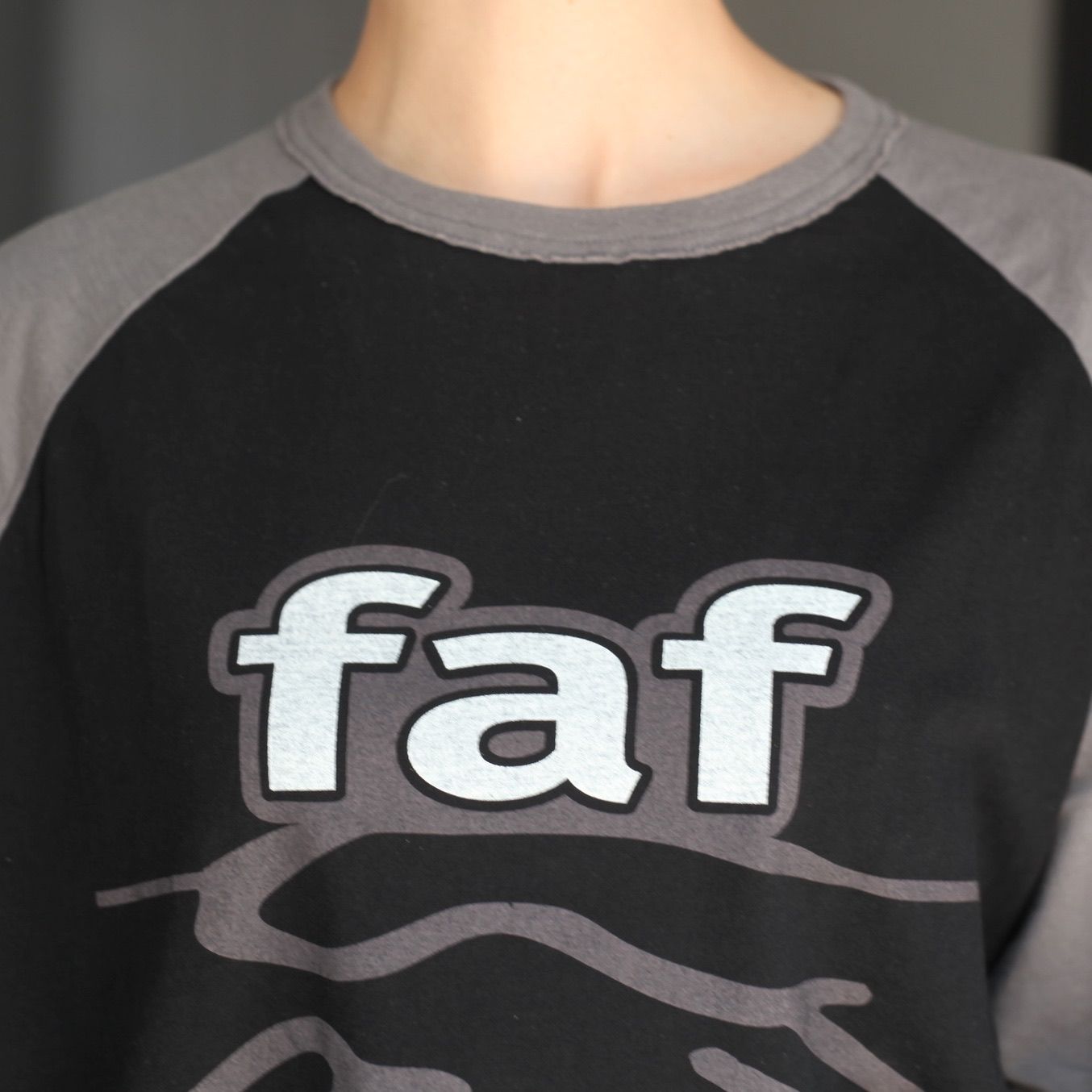 【残り一点】Unite Graphic LS Raglan