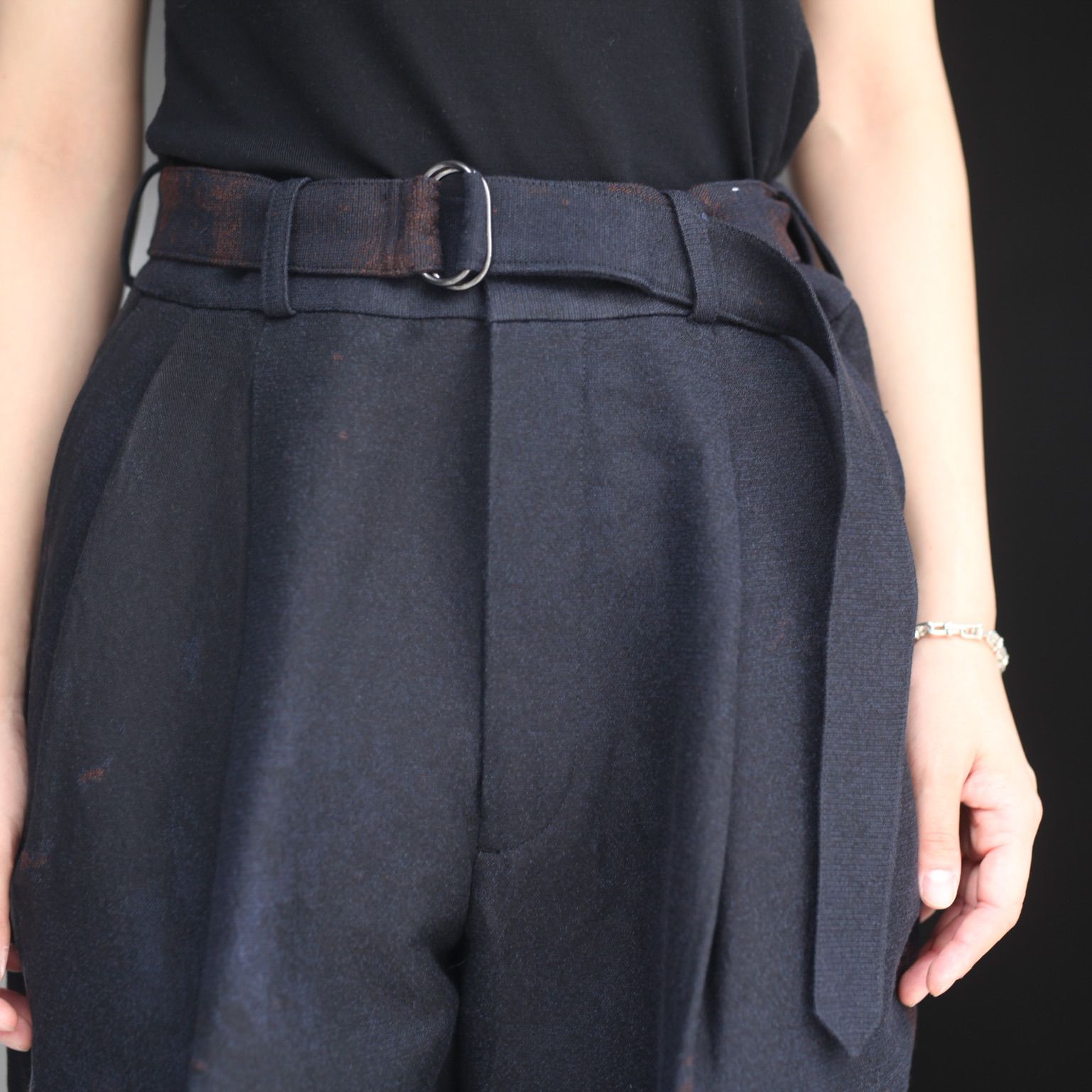 生まれのブランドで YOKE JACQUARD JACQUARD TROUSERS BELTED YOKE