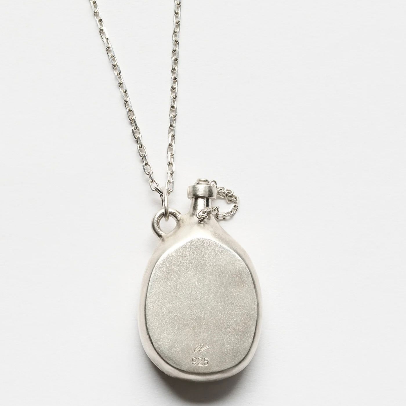 【残り一点】Tear Container Necklace