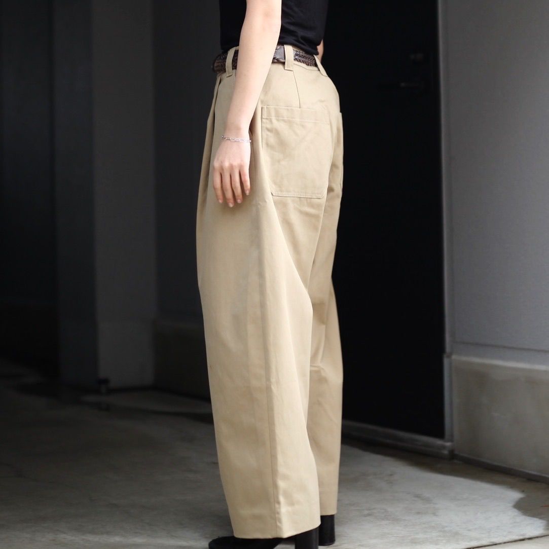 タグ付きスタジオニコルソン　CLASSIC VOLUME PLEAT PANTS