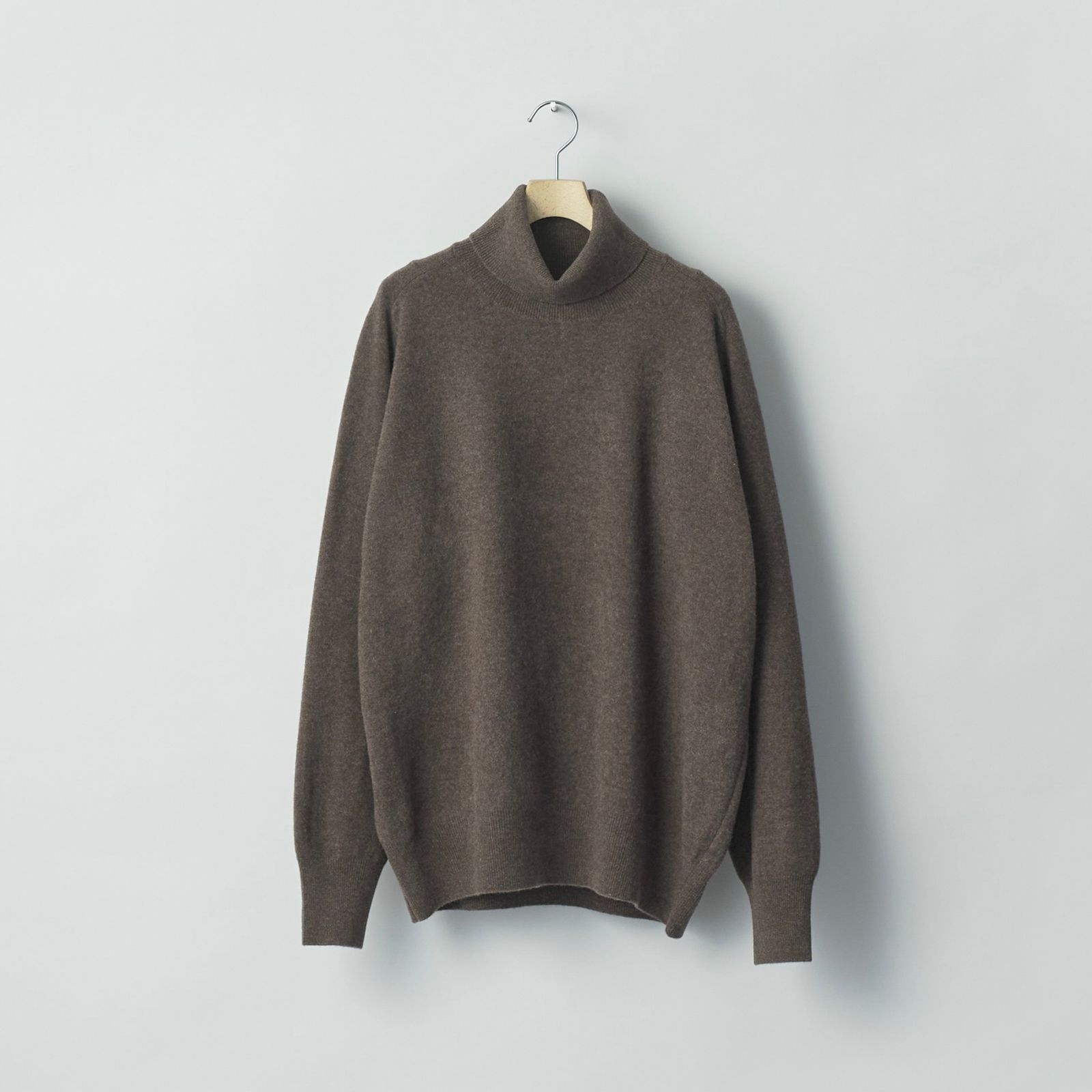 【残りわずか】Extra Fine Wool Knit Turtle Neck LS