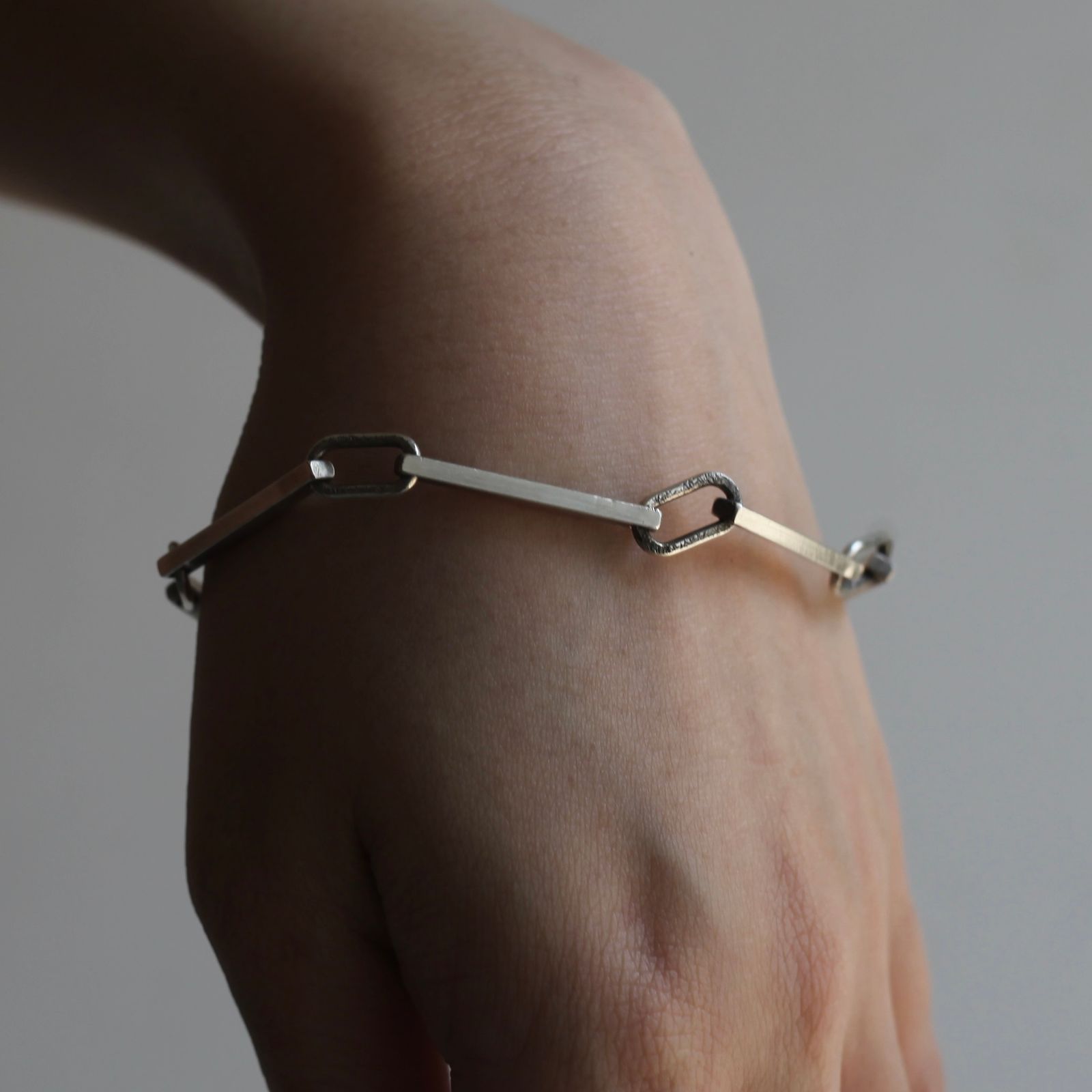【お取り寄せ注文可能】Pillar Chain Bracelet