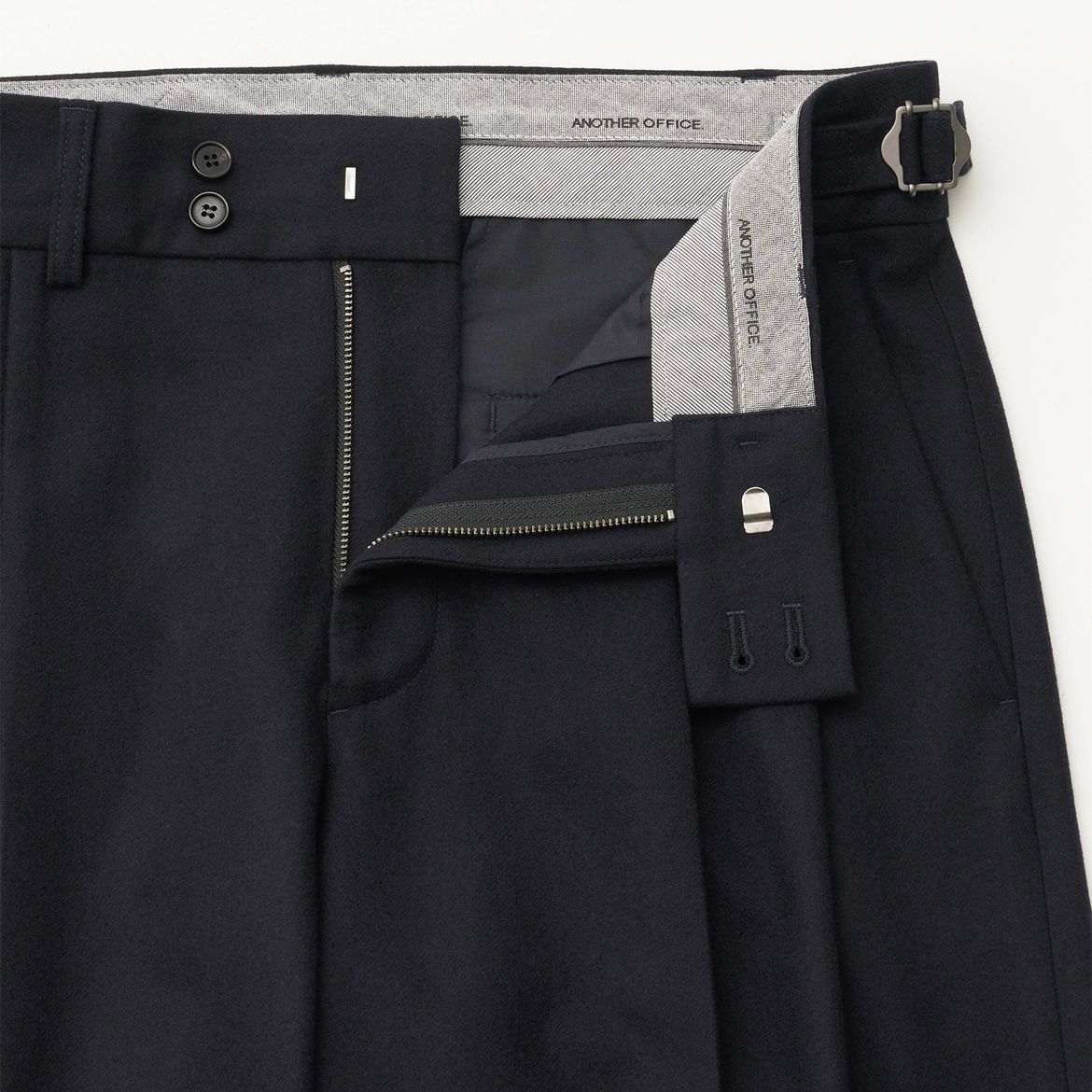 【残り一点】Santiago Mild Slacks