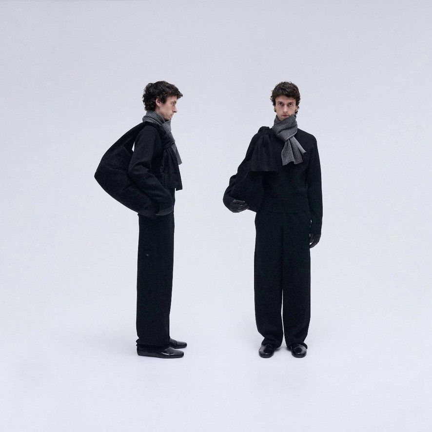 【残り一点】Articulated Knitted Scarf
