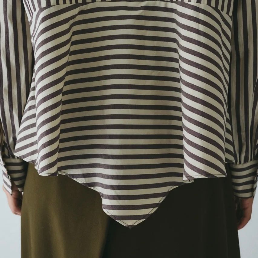 【残り一点】Flare Hem Shirt