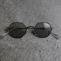 【残りわずか】Mies SG