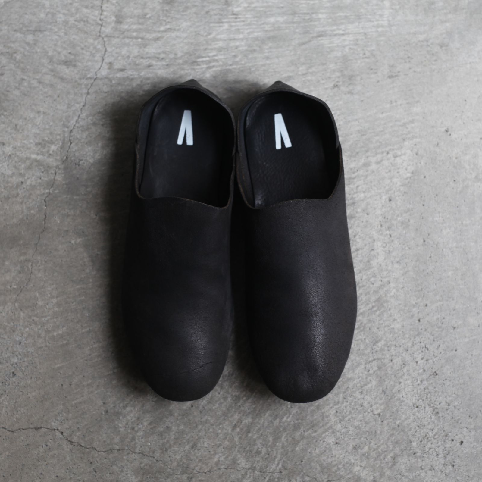 AUTTAA - 【残りわずか】Room Shoes Ⅰ (BLACK) | ACRMTSM ONLINE STORE