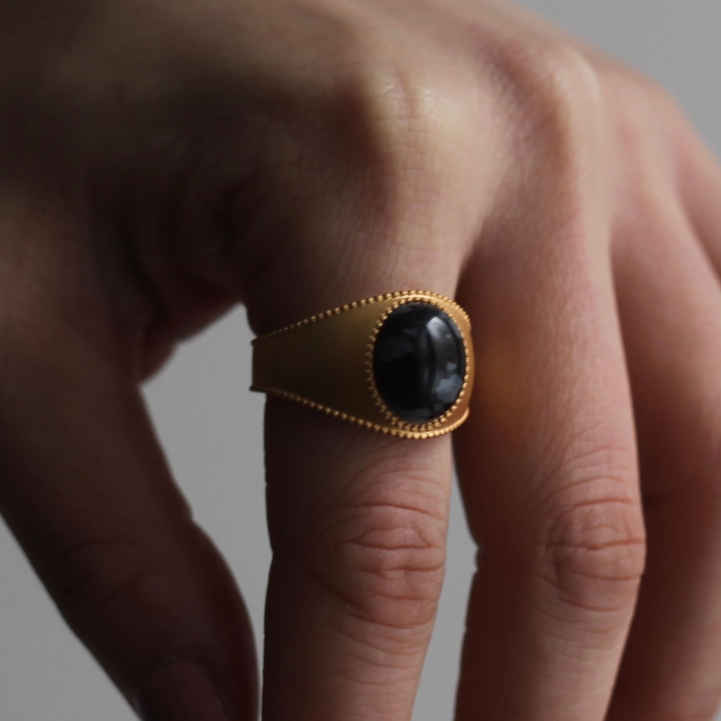 【お取り寄せ注文可能】Signet Ring _艶消し加工(GOLD)