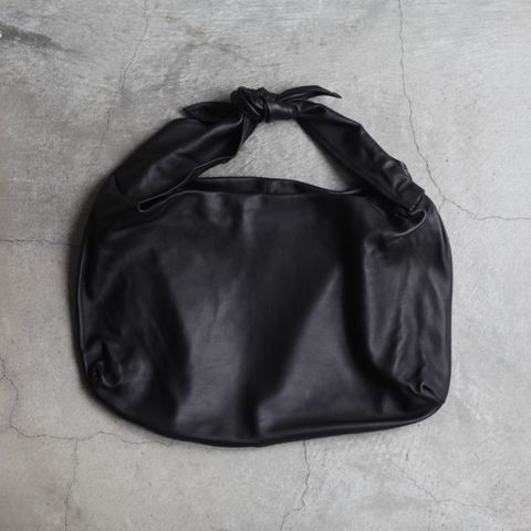 【残り一点】ラムスキンショルダーバッグ