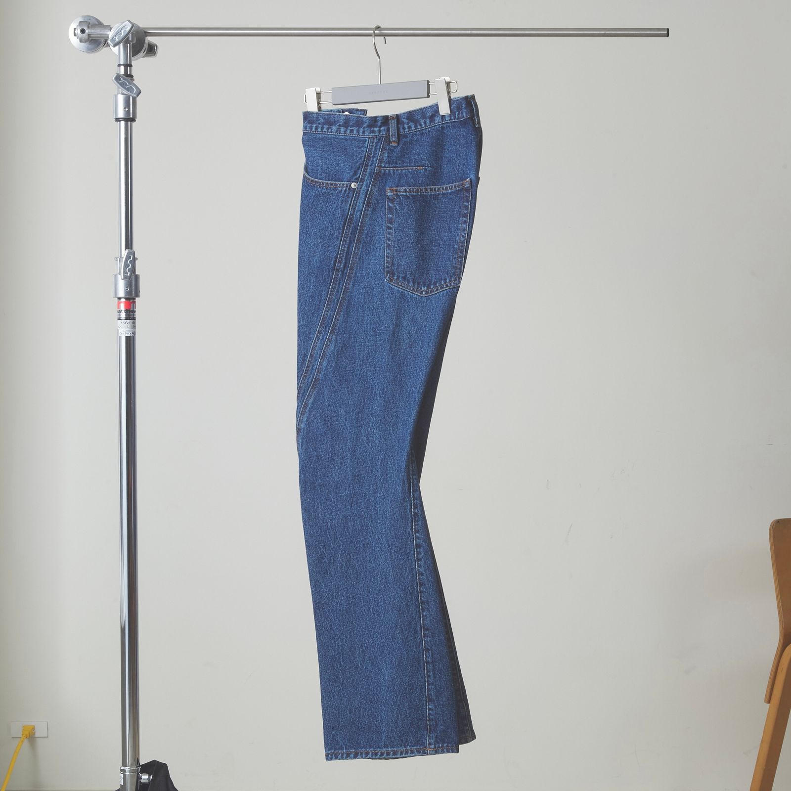 NVRFRGT - 【残りわずか】3D Twisted Jeans | ACRMTSM ONLINE STORE