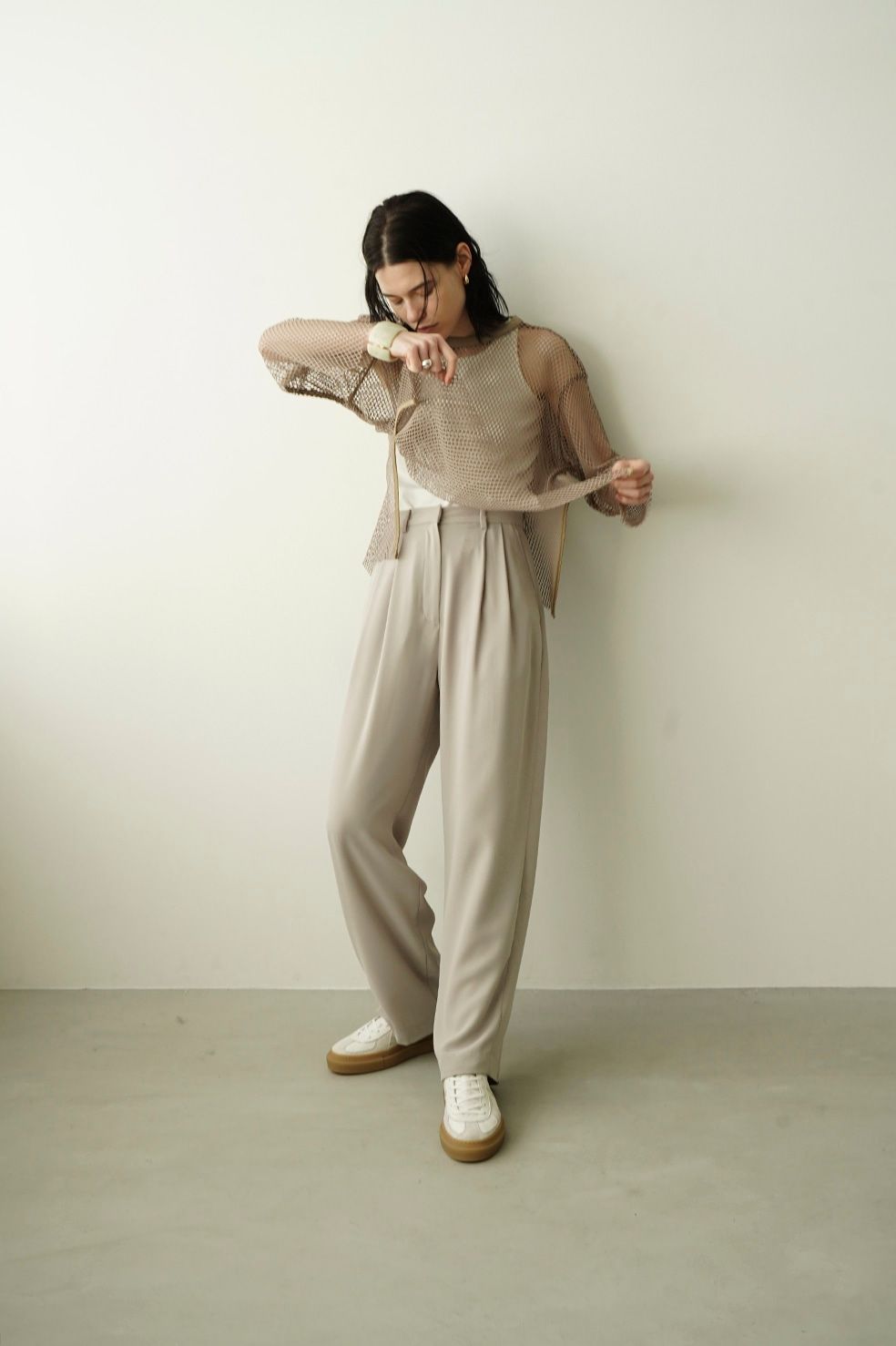 CLANE - 【23SS】 ベーシック タック パンツ - GREIGE | ADDICT WEB SHOP