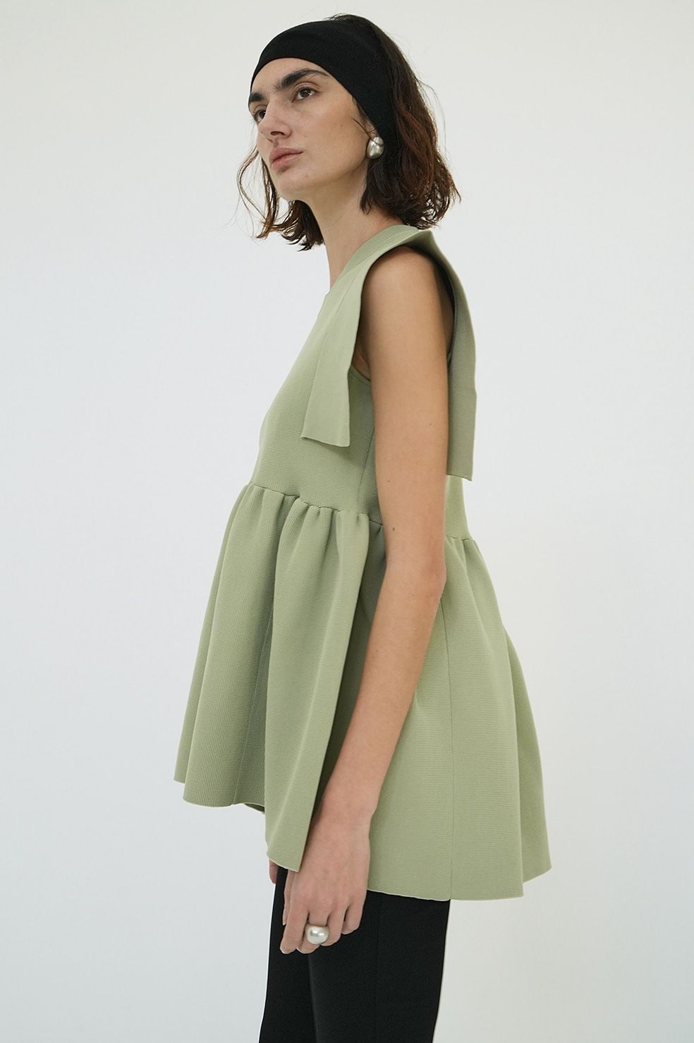 【25SS】 SQUARE SLEEVE GATHER KNIT TOPS - GREEN | スクエアスリーブギャザーニットトップス