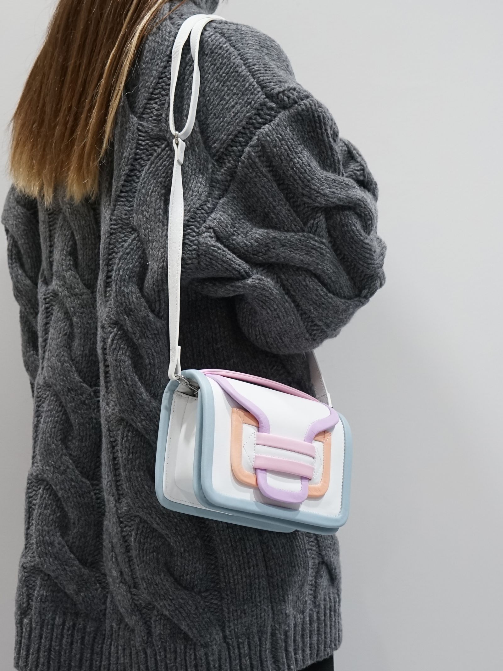 アルファ ハンドバッグ - ALPHA BAG - MULTI WHITE