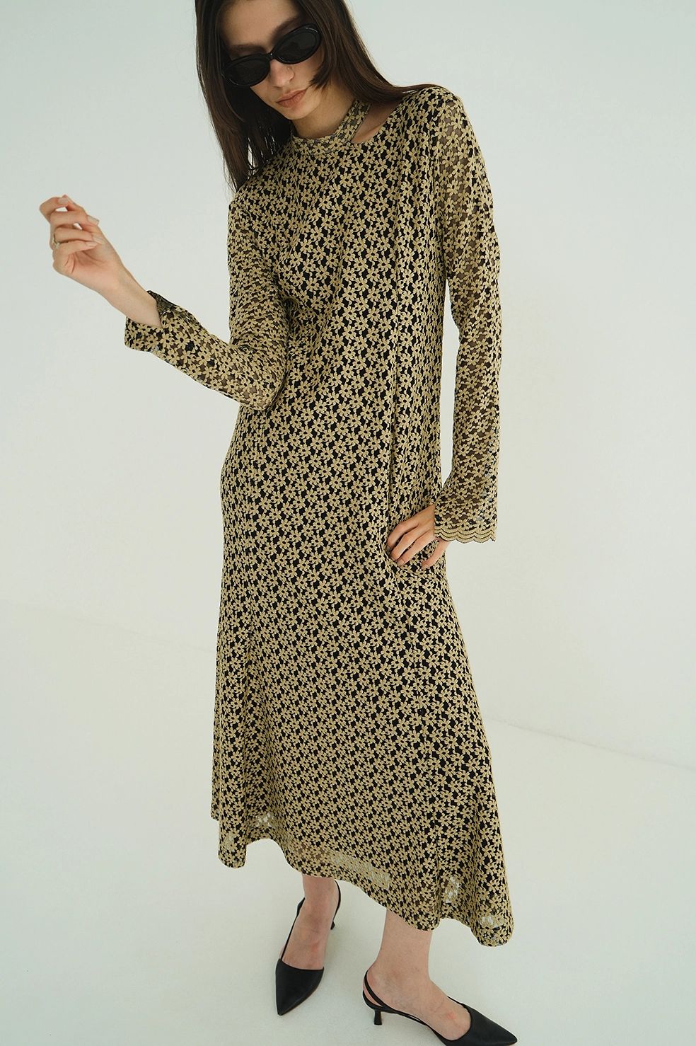フラワーレースワンピース - 3D FLOWER LACE SLASH NECK ONEPIECE (MIX)