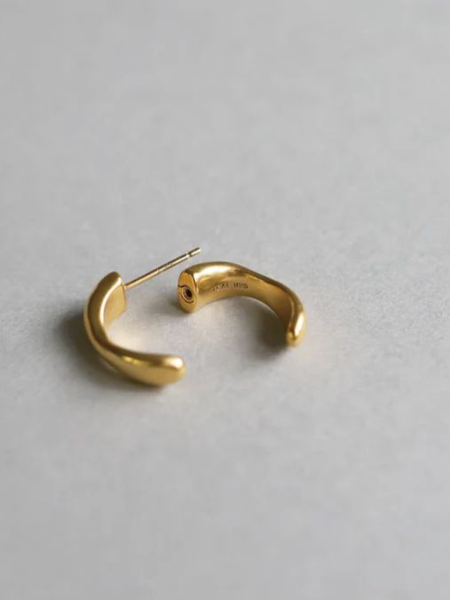 【両耳用】ワープピアス GD ゴールド シンプル デザイン ユニセックス アクセサリー