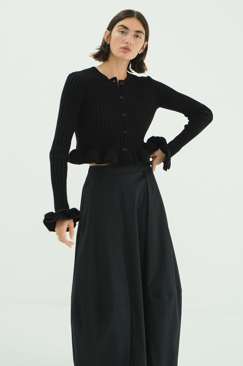 ダブルフェイス フリルド ニットトップス - W FACE SHORT FRILLED KNIT TOPS (BLACK)