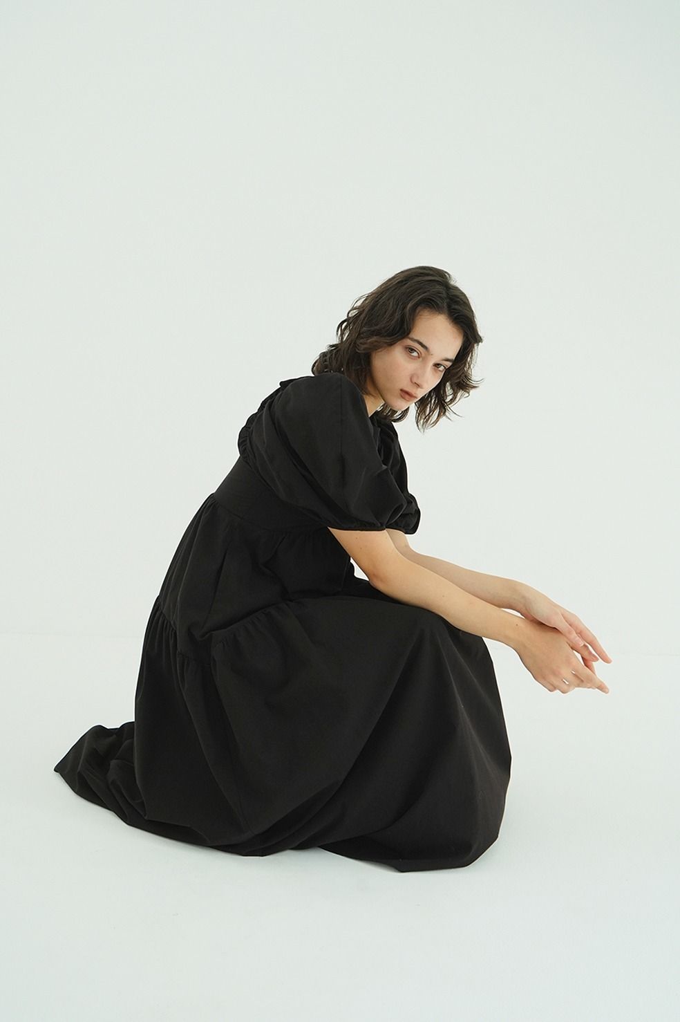 バルーンフリルワンピース -  BUBBLE FRILL ONEPIECE (BLACK)