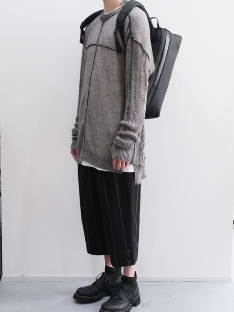TVA の 春夏シーズンの最新ニットコーデ