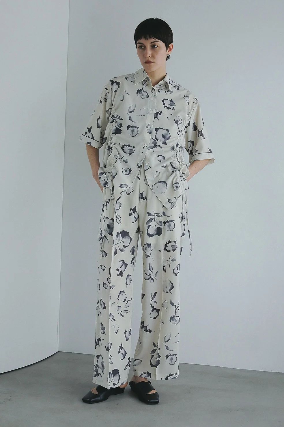フラワーシャツ - BLURRED FLOWER SHIRTS - WHITE