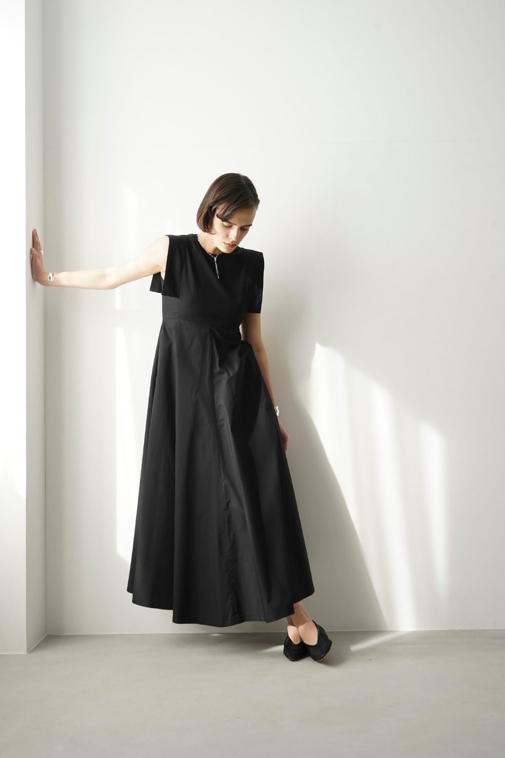 CLANE】SQUARE SLEEVE STRAIGHT ONE PIECE-