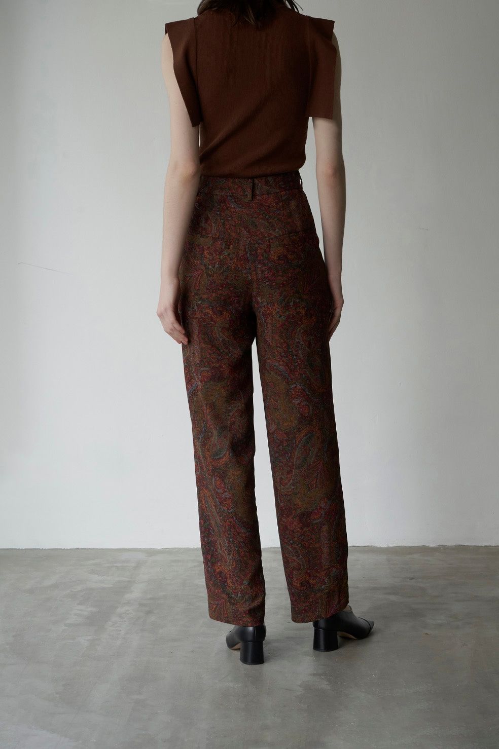 CLANE - ゴブリナ タックパンツ - GOBELIN TUCK PANTS RED | ADDICT