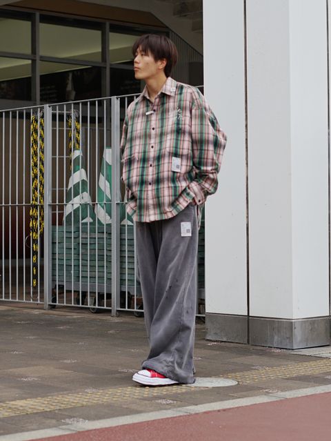 春の街に馴染むミハラの26SS最新スタイル