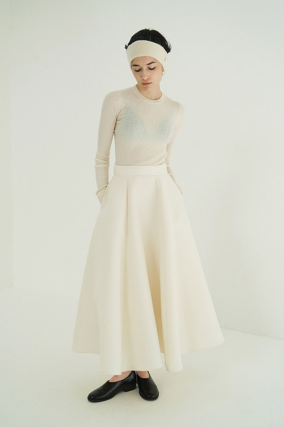 シアーリブニットカットソー | SHEER RIB KNIT TOPS （IVORY)