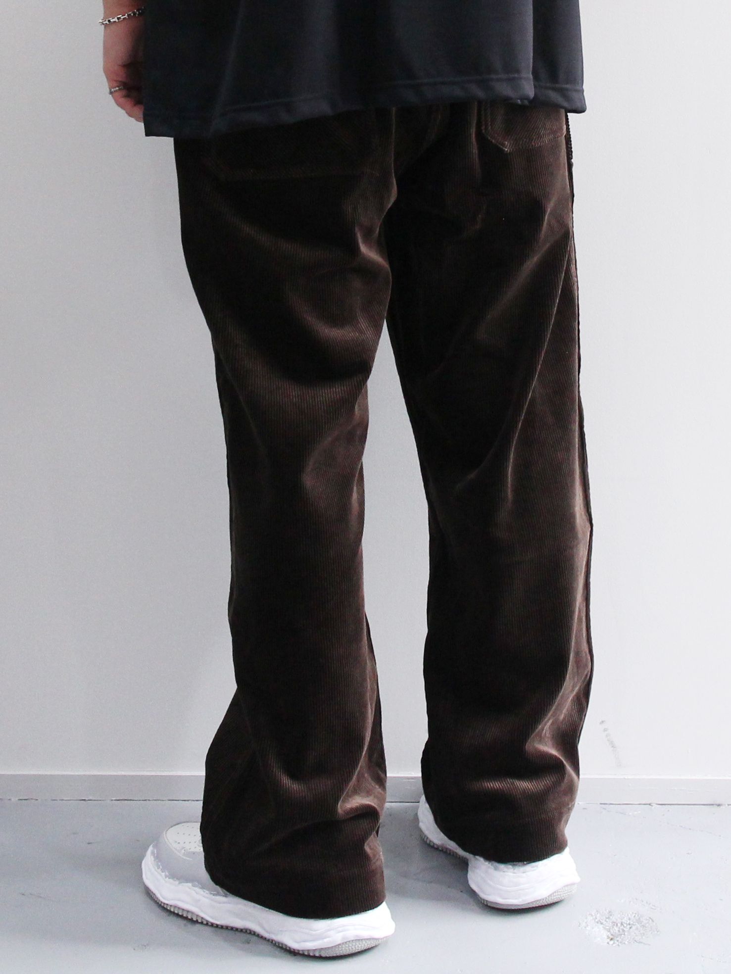 【23-24AW】 コーデュロイ カーゴ パンツ - CARGO PANTS CORDYROY - DARKBROWN