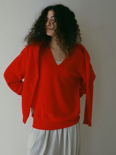 Vネックカシミヤニットプルオーバー RED レディース リラックス スタイル
