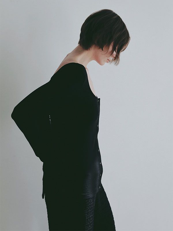 バトーネックカットプルオーバー- BLACK