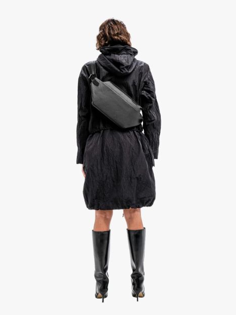 ISARAU [ JAPAN LIMITED ] ECO YARN BLACK - イザラウ ボディバッグ / ウエストバッグ