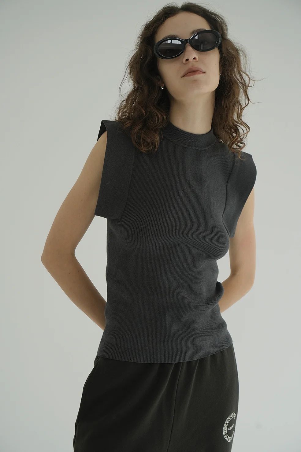 CLANE - スクエアスリーブニットトップス | SQUARE SLEEVE KNIT